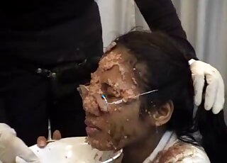 Asian whore goes full mode in zoophilia scat perversions