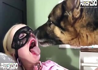 Pink t-shirt gal is ready to let furry creature stretch her no-no hole